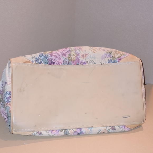 VINTAGE FRENCH TAPESTRY TRAVELLING BAG 10X11X20" - Picture 2 of 10